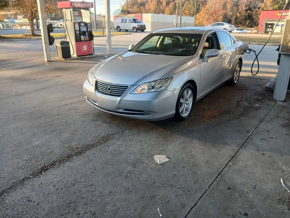 2008 Lexus ES 4th Gen - Image 10 of 19