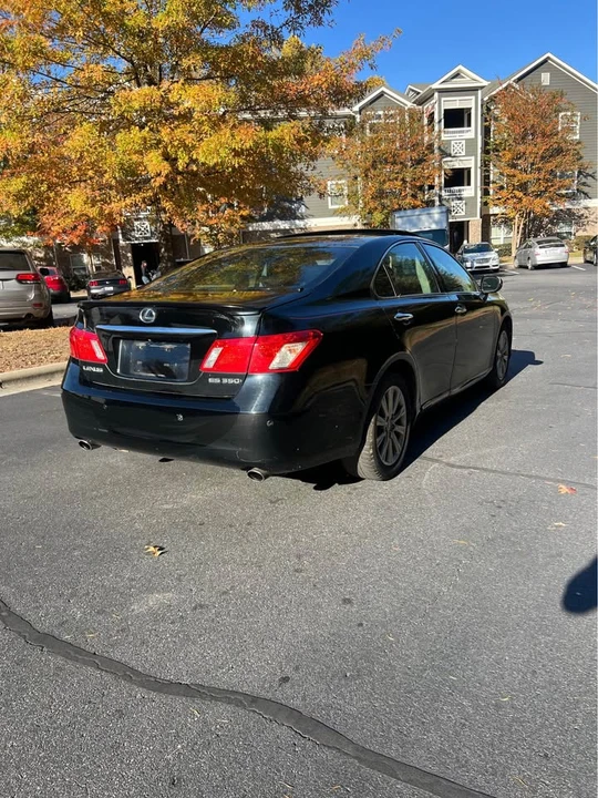 2008 Lexus ES 4th Gen - Image 5 of 10