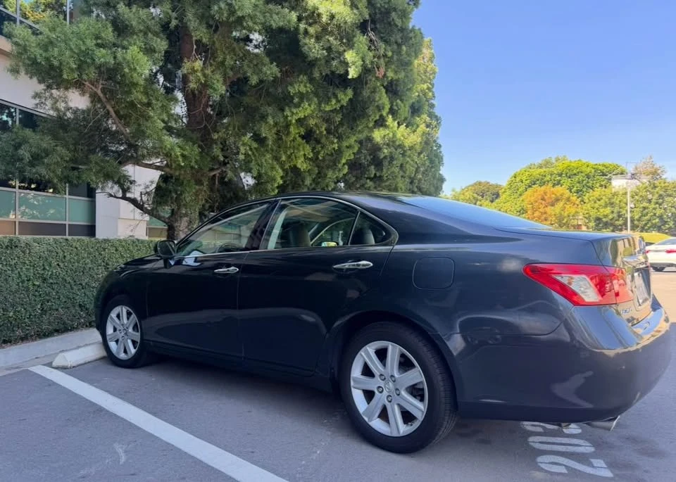 2008 Lexus ES 5th Gen - Image 4 of 5
