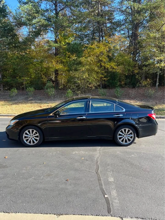 2008 Lexus ES 4th Gen - Image 2 of 9