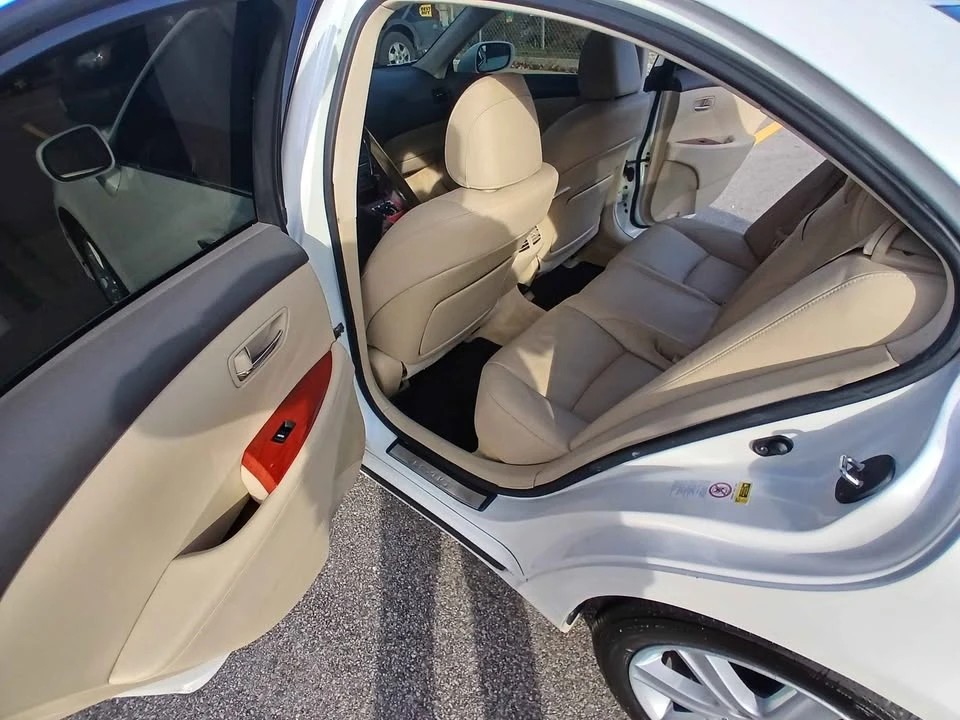 2008 Lexus ES 5th Gen - Image 6 of 8