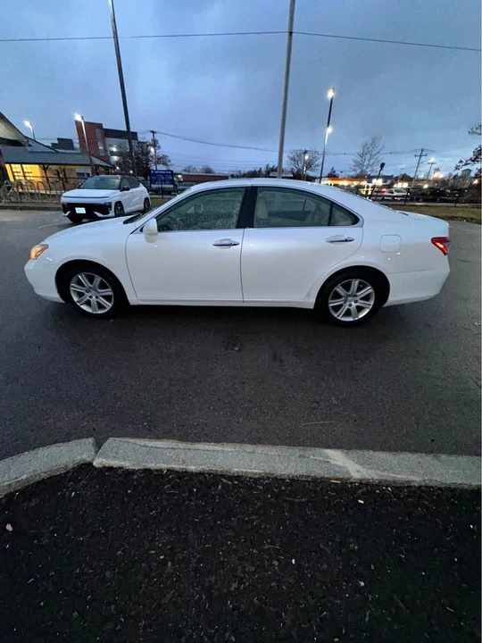 2008 Lexus ES 5th Gen - Image 8 of 15
