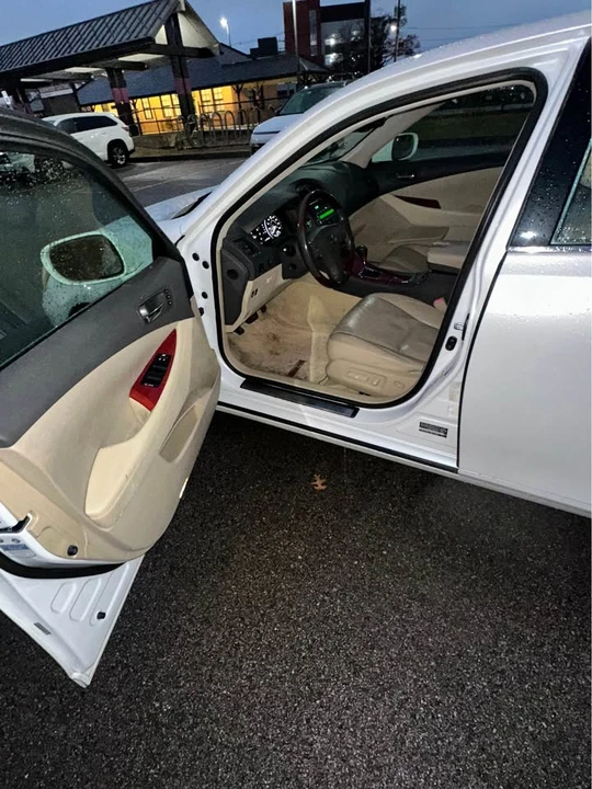 2008 Lexus ES 5th Gen - Image 10 of 15