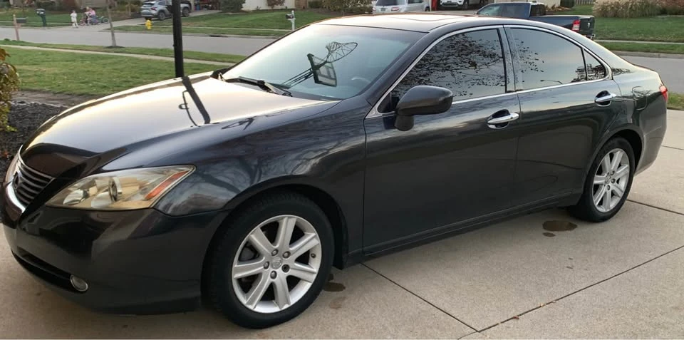 2008 Lexus ES 5th Gen - Image 2 of 15