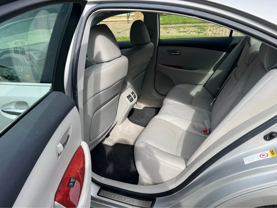 2008 Lexus ES 5th Gen - Image 10 of 20