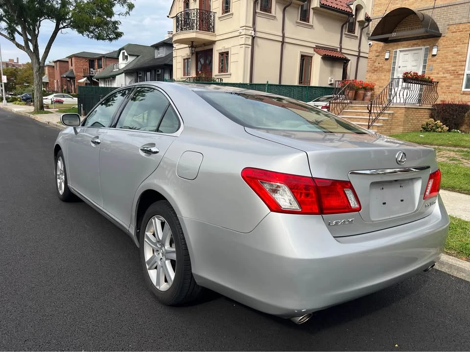 2008 Lexus ES 5th Gen - Image 4 of 20