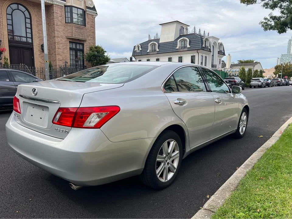 2008 Lexus ES 5th Gen - Image 5 of 20
