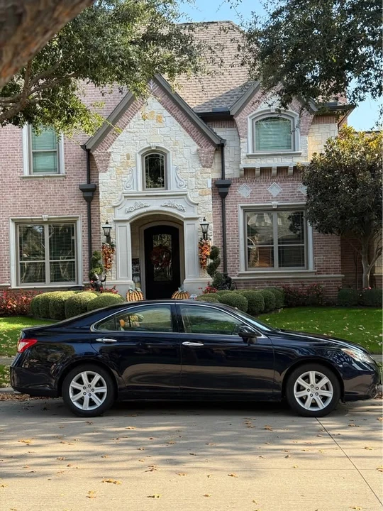 2008 Lexus ES 5th Gen - Image 5 of 10