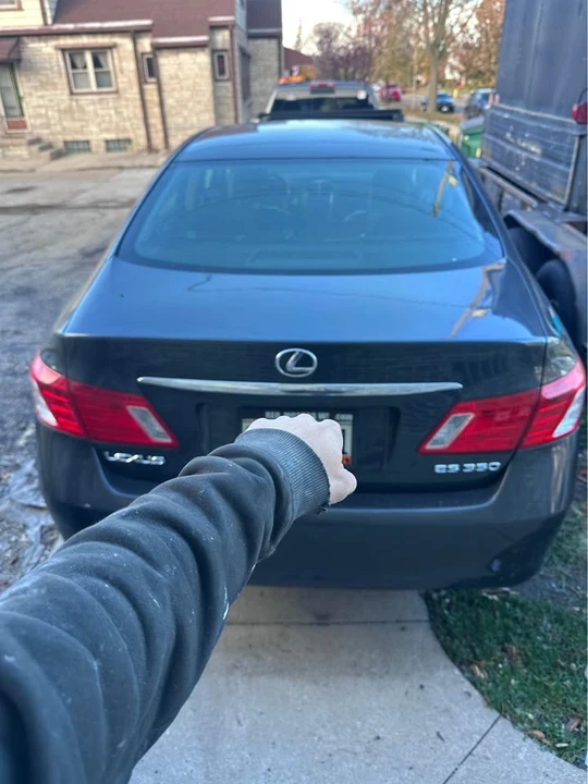 2008 Lexus ES 4th Gen - Image 2 of 4