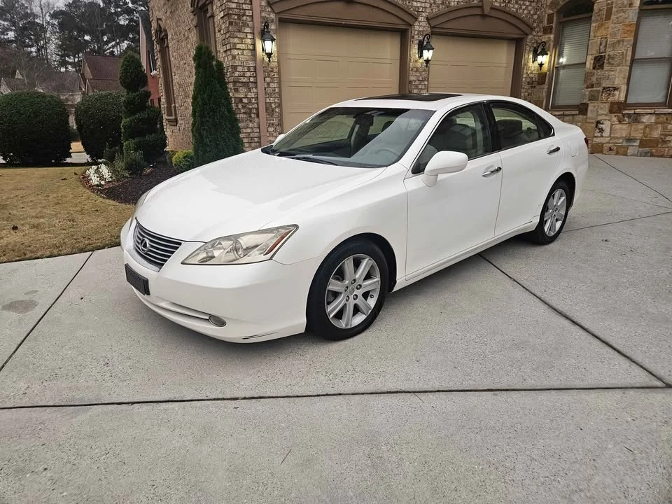 2008 Lexus ES 4th Gen - Image 3 of 13