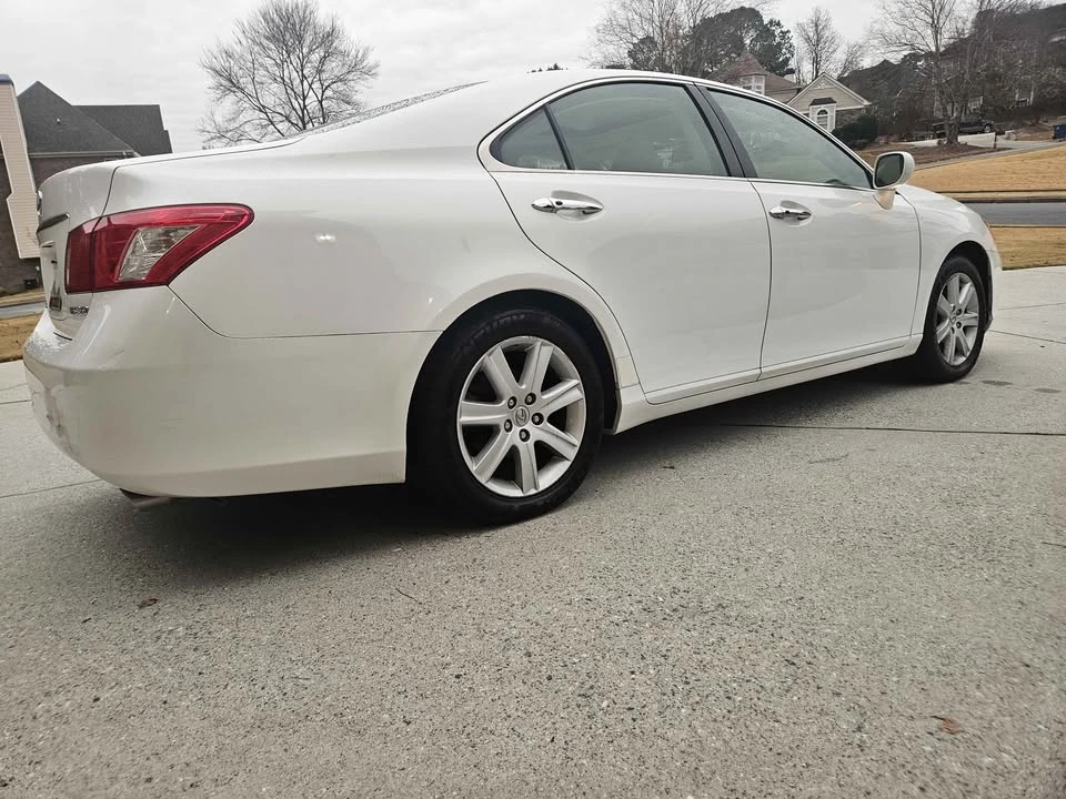 2008 Lexus ES 4th Gen - Image 4 of 13