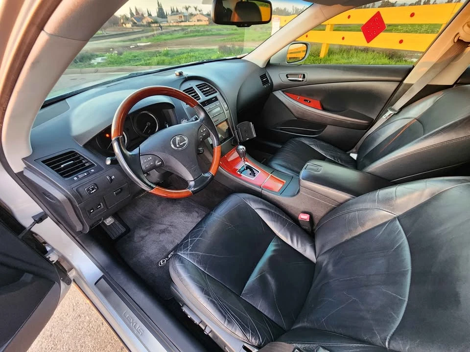 2008 Lexus ES 4th Gen - Image 7 of 19