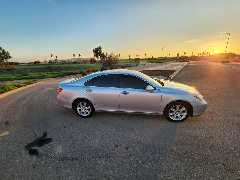 2008 Lexus ES 4th Gen - Image 6 of 19