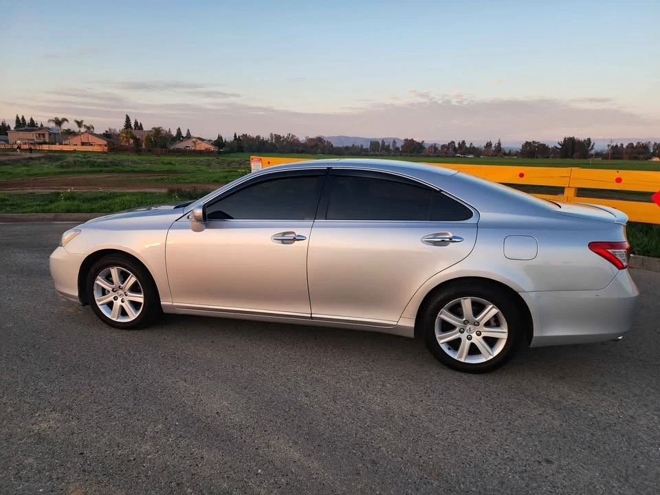 2008 Lexus ES 4th Gen - Image 4 of 19