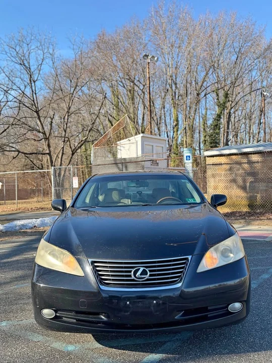 2008 Lexus ES 4th Gen - Image 2 of 11