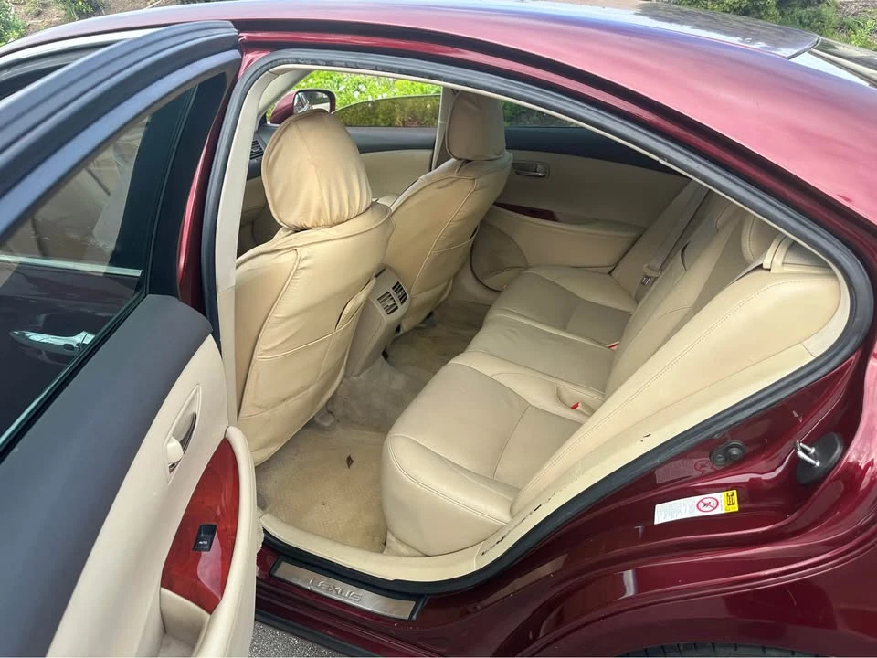 2008 Lexus ES 5th Gen - Image 9 of 10