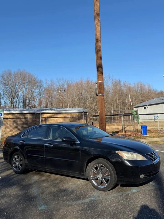 2008 Lexus ES 4th Gen - Image 4 of 11