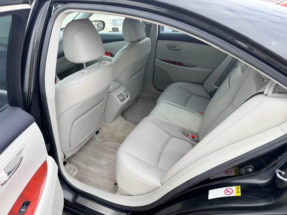 2008 Lexus ES 5th Gen - Image 12 of 15