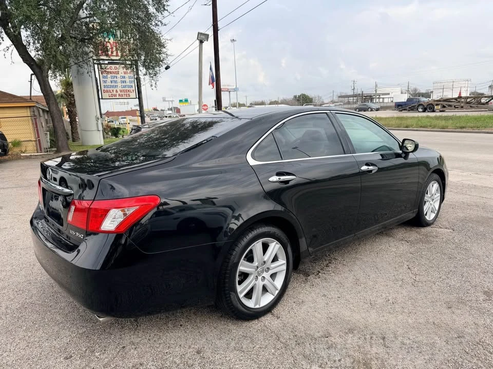 2008 Lexus ES 5th Gen - Image 4 of 15