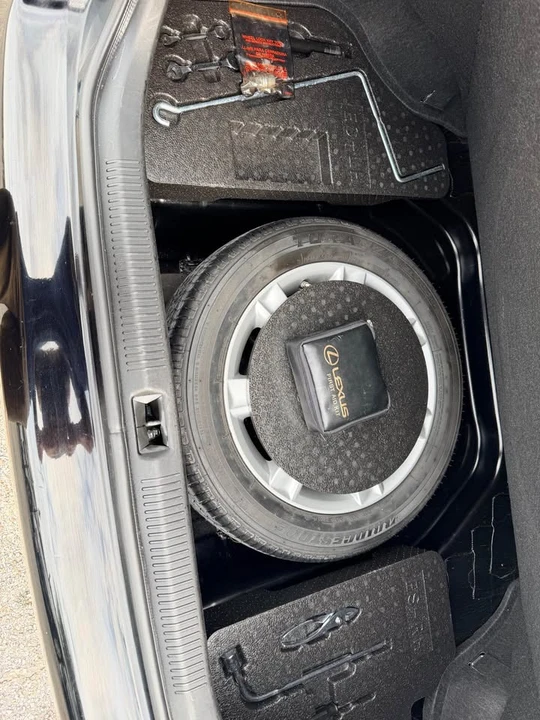 2008 Lexus ES 5th Gen - Image 15 of 15