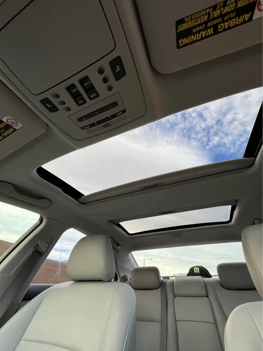 2008 Lexus ES 5th Gen - Image 12 of 13
