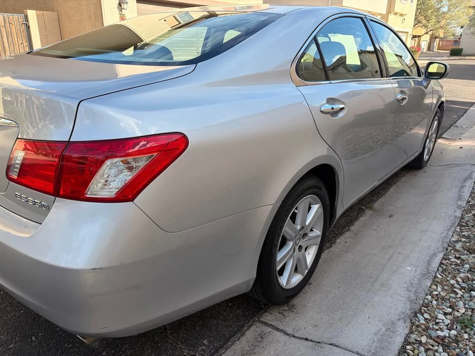 2008 Lexus ES 5th Gen - Image 5 of 13