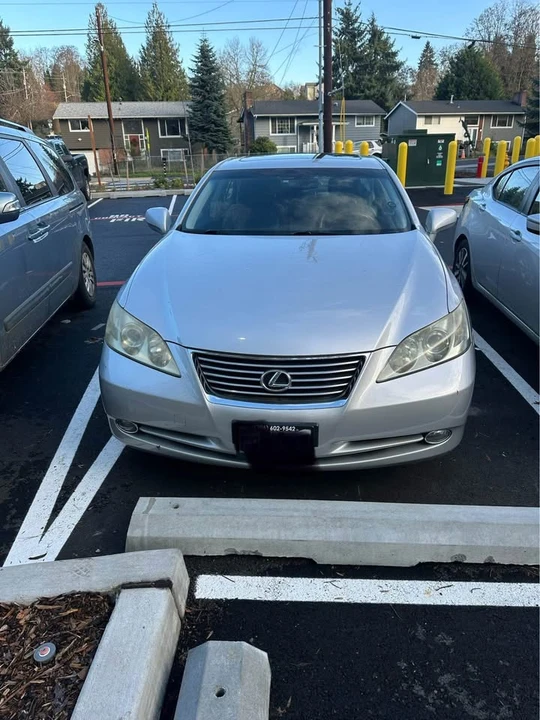 2008 Lexus ES 5th Gen - Image 9 of 14
