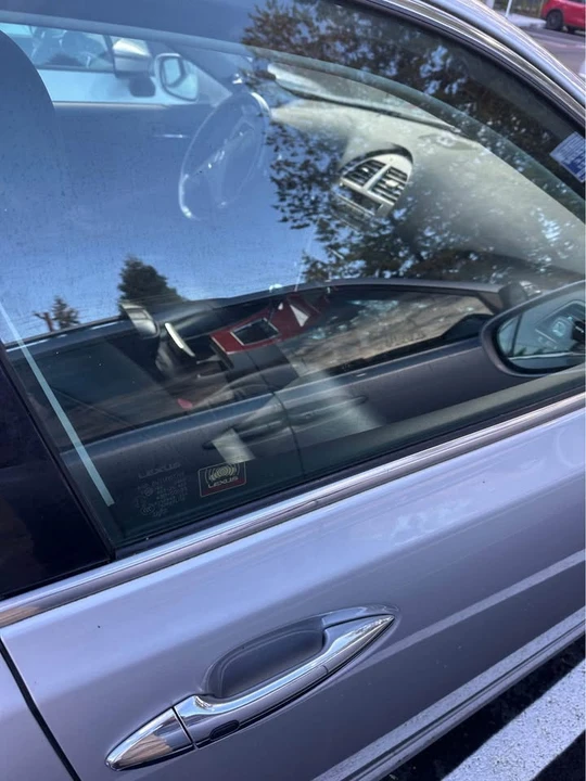 2008 Lexus ES 5th Gen - Image 11 of 14