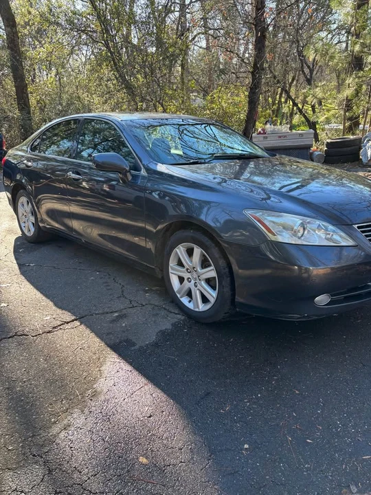2008 Lexus ES 4th Gen - Image 2 of 16