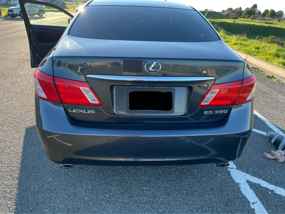 2008 Lexus ES 4th Gen - Image 3 of 15