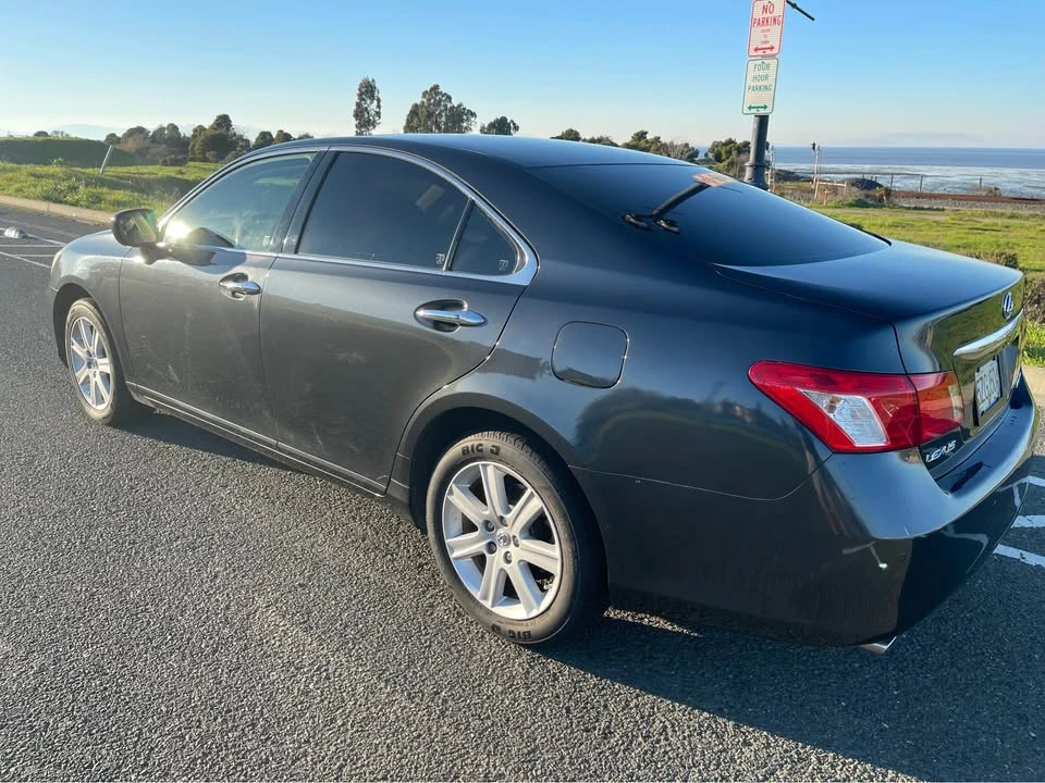2008 Lexus ES 4th Gen - Image 4 of 15