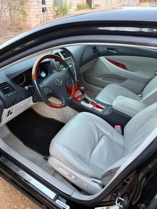 2008 Lexus ES 4th Gen - Image 8 of 15