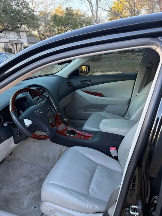 2008 Lexus ES 4th Gen - Image 9 of 15