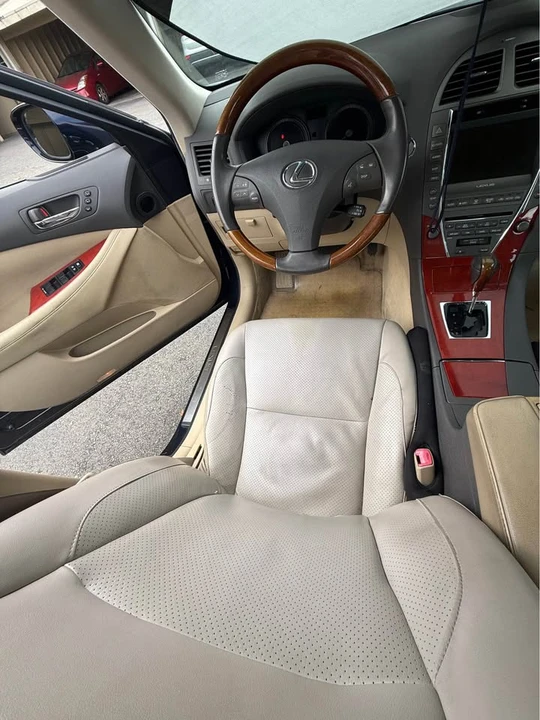 2008 Lexus ES 4th Gen - Image 14 of 20