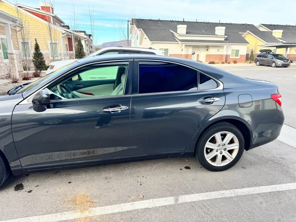 2008 Lexus ES 5th Gen - Image 2 of 10