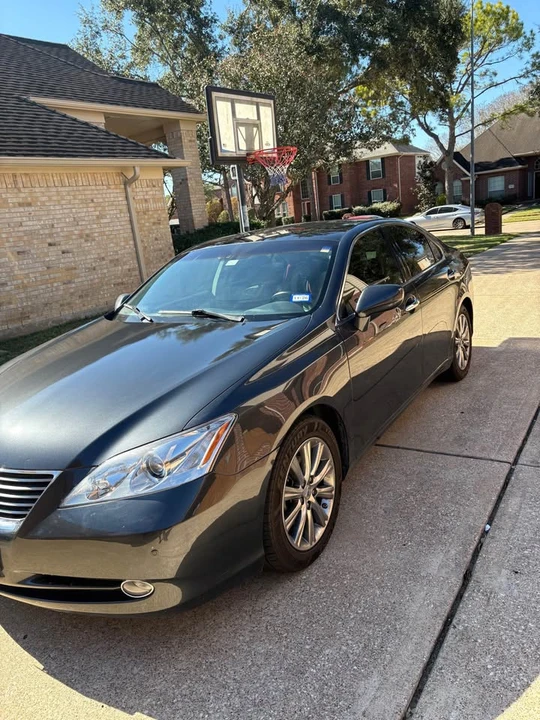 2008 Lexus ES 5th Gen - Image 2 of 12
