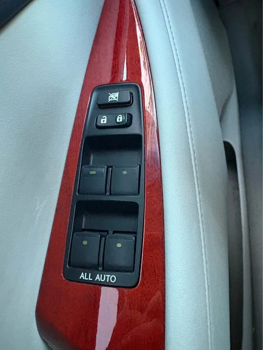 2008 Lexus ES 4th Gen - Image 14 of 15