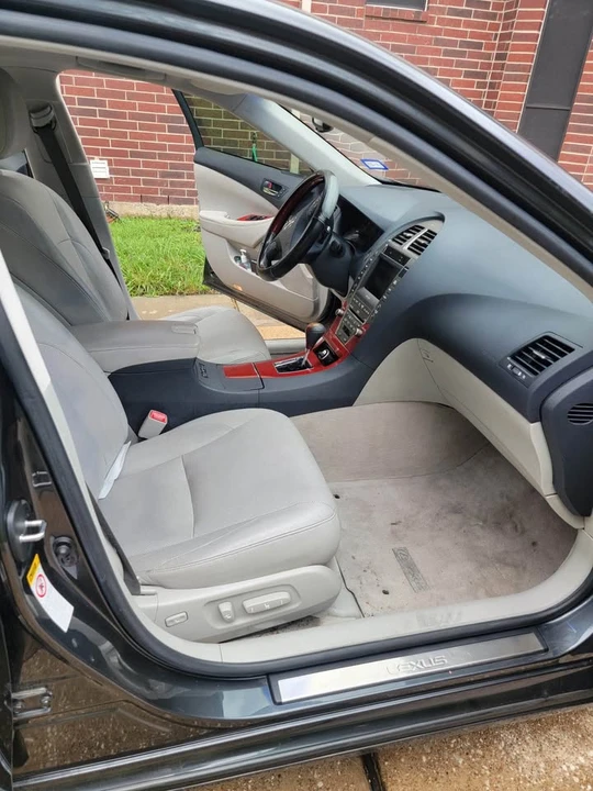 2008 Lexus ES 5th Gen - Image 9 of 12