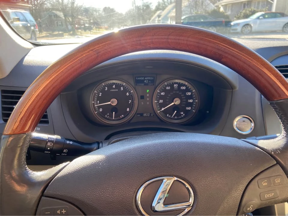 2008 Lexus ES 4th Gen - Image 5 of 8
