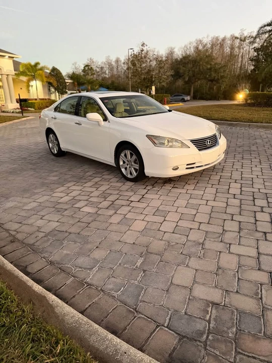 2008 Lexus ES 4th Gen - Image 5 of 11