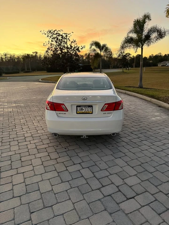 2008 Lexus ES 4th Gen - Image 3 of 11