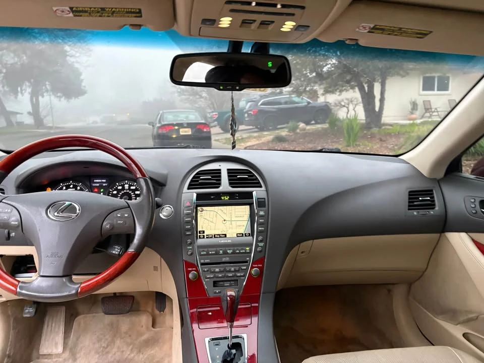 2008 Lexus ES 4th Gen - Image 12 of 15