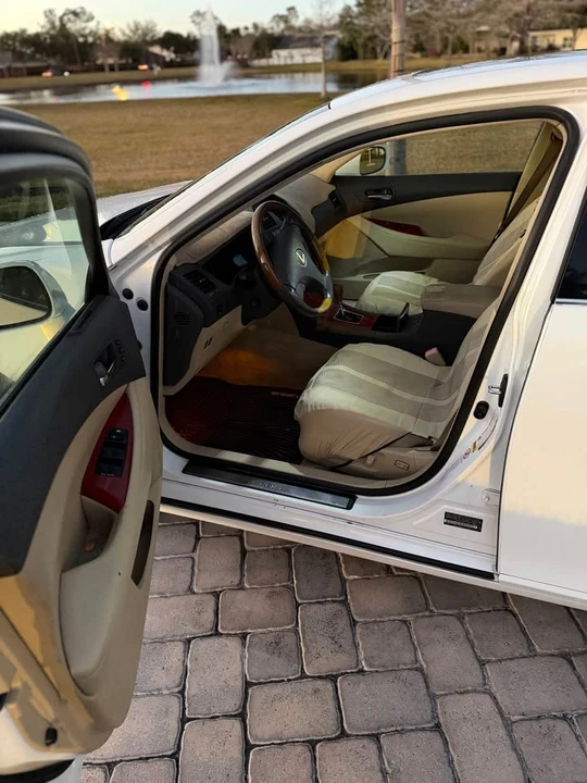 2008 Lexus ES 4th Gen - Image 6 of 11