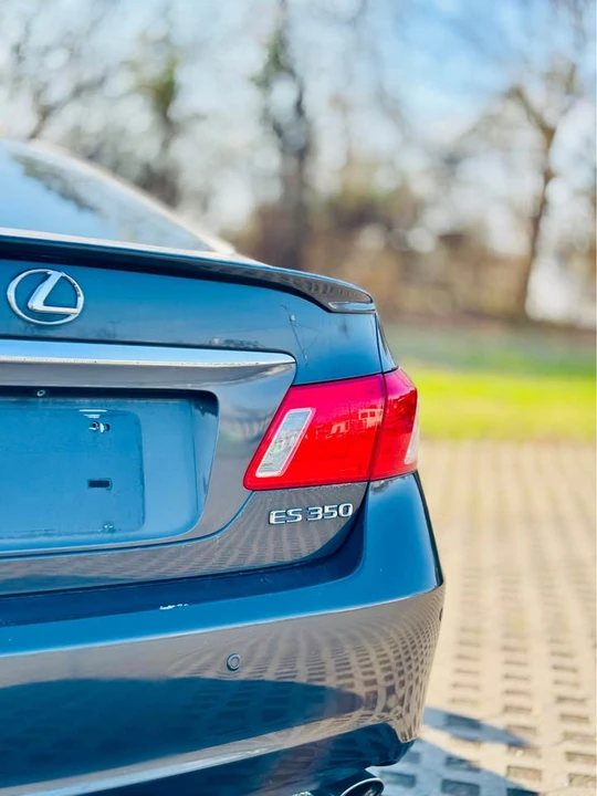 2008 Lexus ES 5th Gen - Image 17 of 17