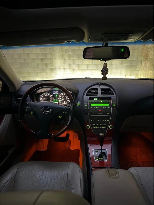 2008 Lexus ES 5th Gen - Image 8 of 15