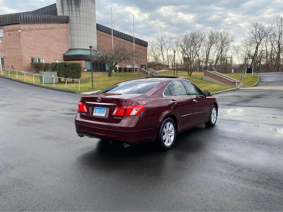 2008 Lexus ES 5th Gen - Image 5 of 15