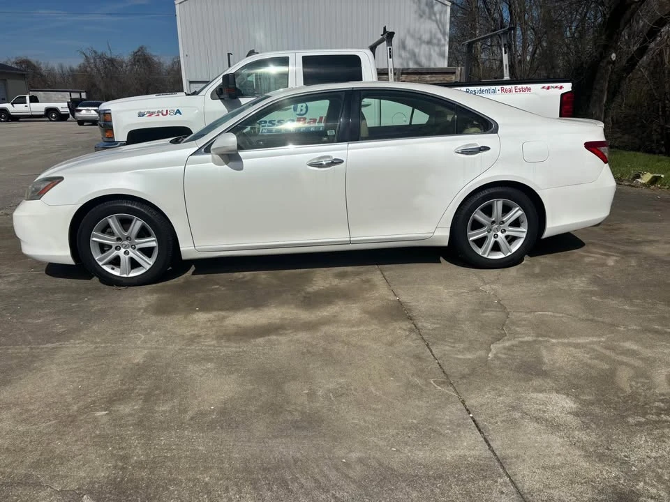 2008 Lexus ES 5th Gen - Image 2 of 6