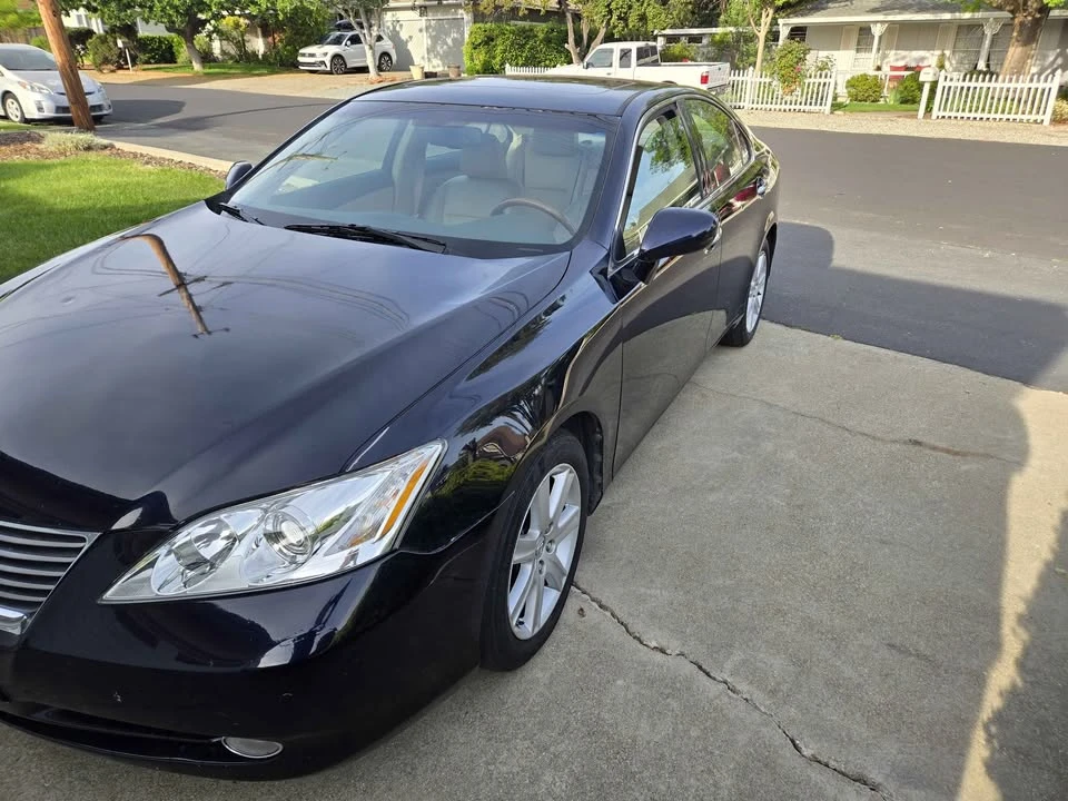 2008 Lexus ES 5th Gen - Image 2 of 7