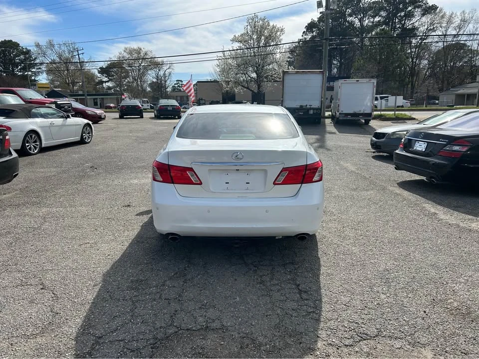 2008 Lexus ES 5th Gen - Image 4 of 16