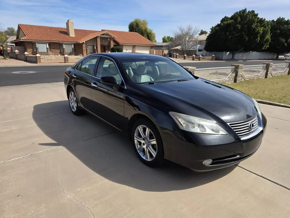 2008 Lexus ES 5th Gen - Image 5 of 9